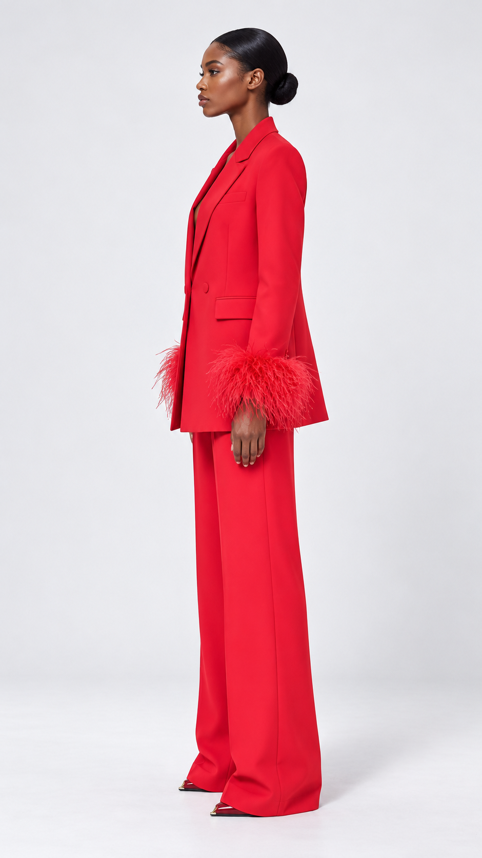 Feather-Trim Blazer and Wide-Leg Trousers Set – Black/Red