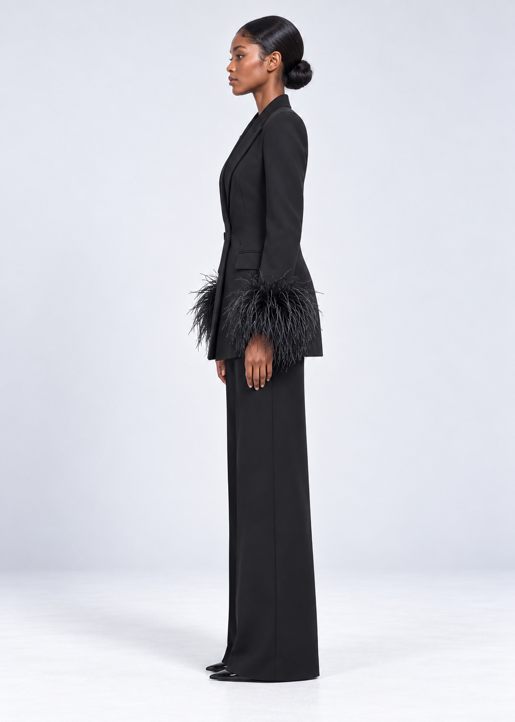 Feather-Trim Blazer and Wide-Leg Trousers Set – Black/Red
