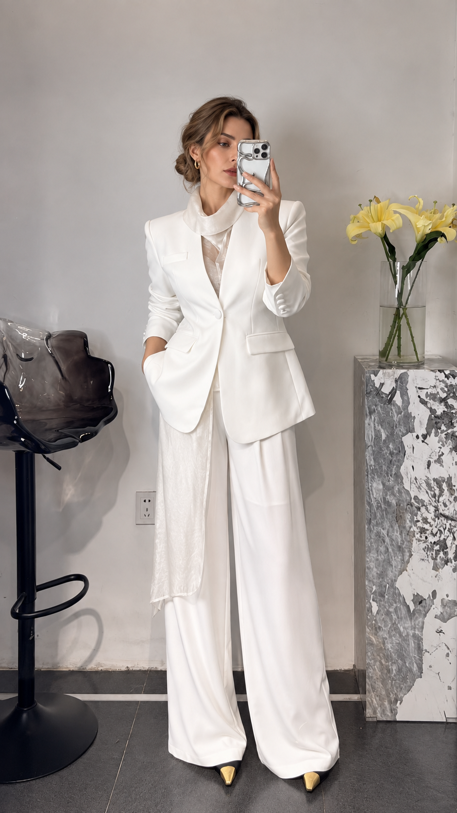 ElegantWom ivory professional suit